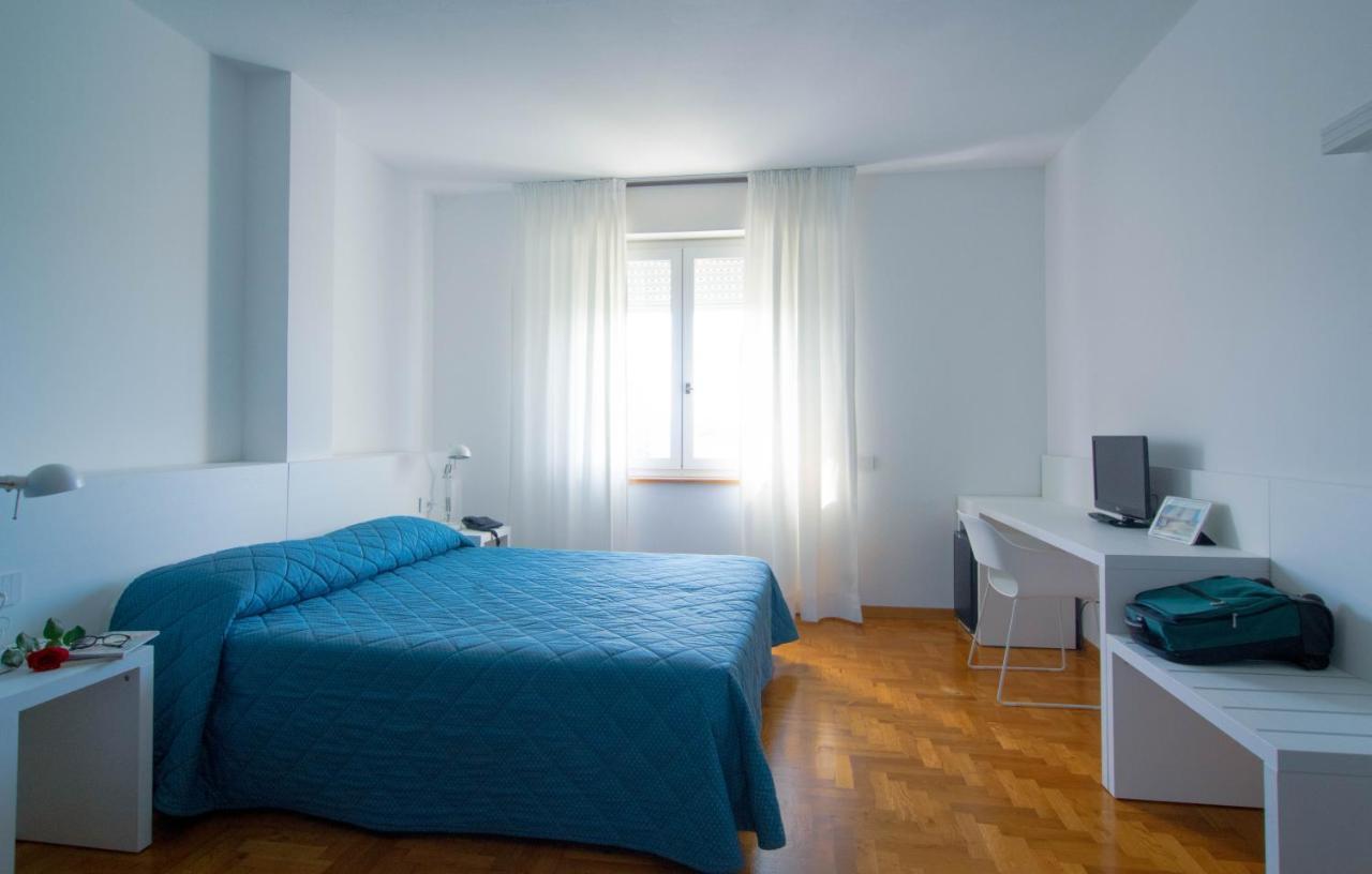 Hotel Mistral Oristano Extérieur photo