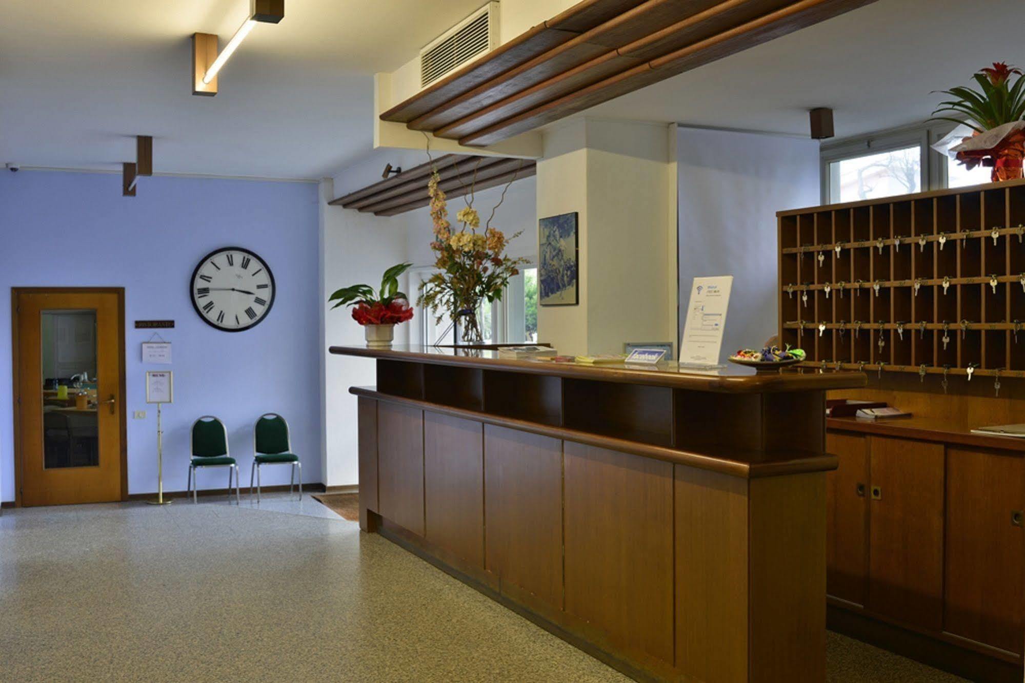 Hotel Mistral Oristano Extérieur photo